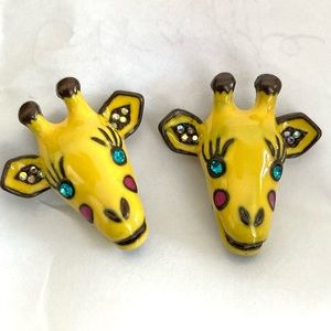 BETSEY JOHNSON vintage "A Day At the Zoo" Giraffe Head 3D Post Earrings 1"
